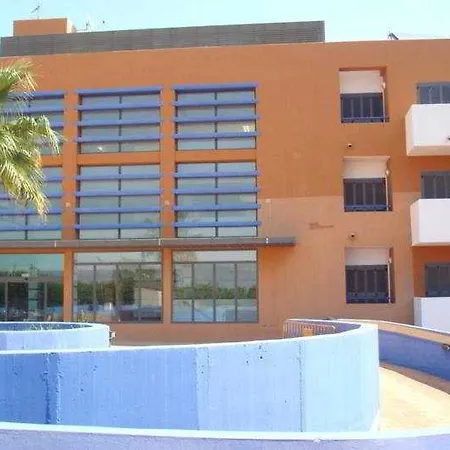 Turisticos Parque Tropical شقة