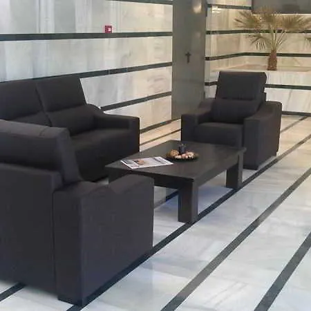 Turisticos Parque Tropical مْبيرا